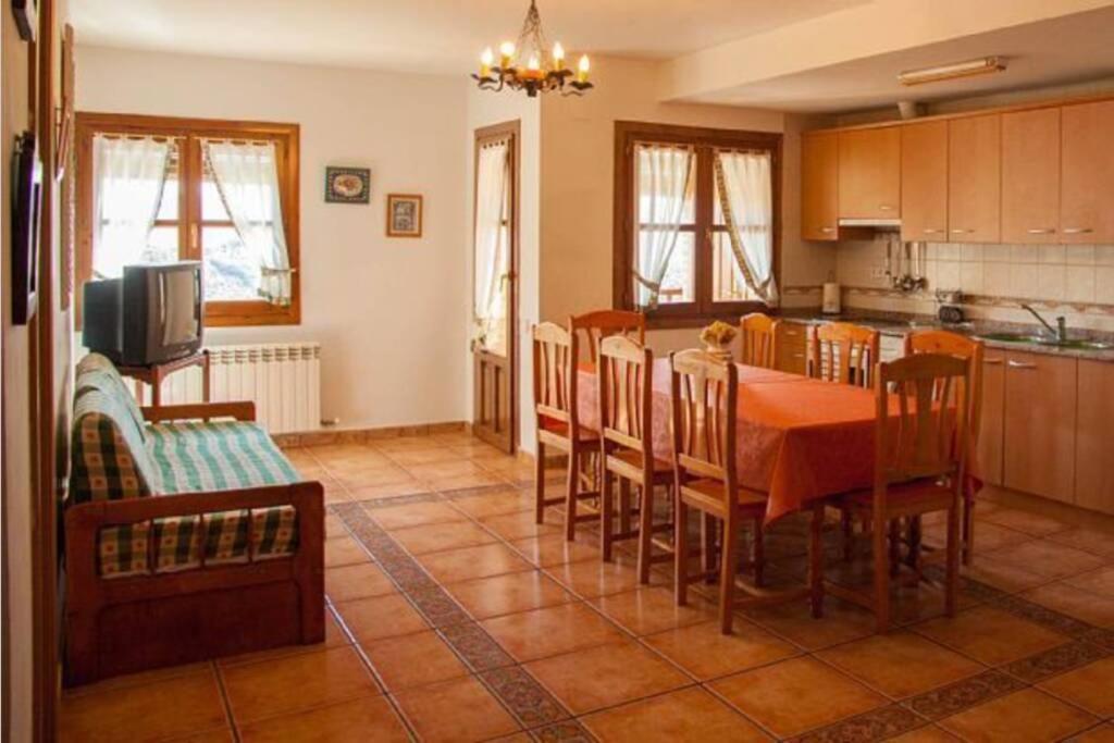 Apartamento San Hipolito Apartment Alquezar Luaran gambar